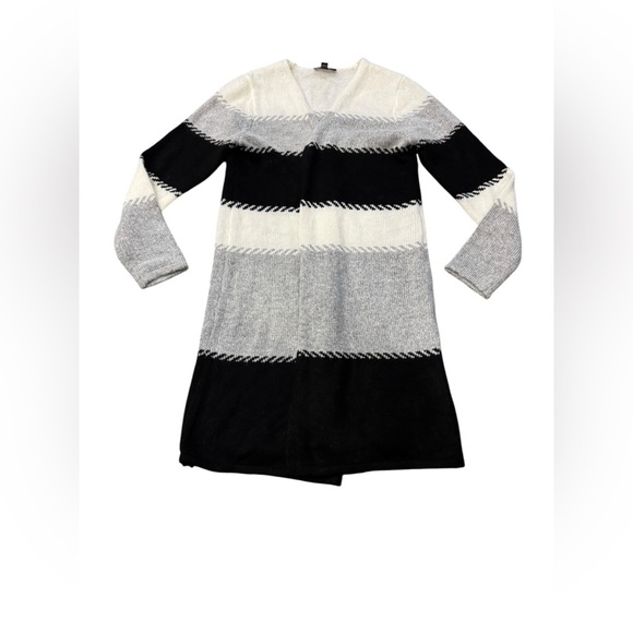 NWT Stitch Fix Fortune & Ivy Cardigan Women's Black and Gray Striped Sweater SM - Picture 2 of 6